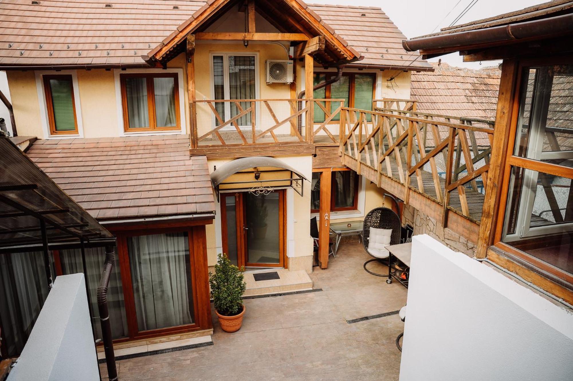 Real Home 1 Sibiu Exterior foto