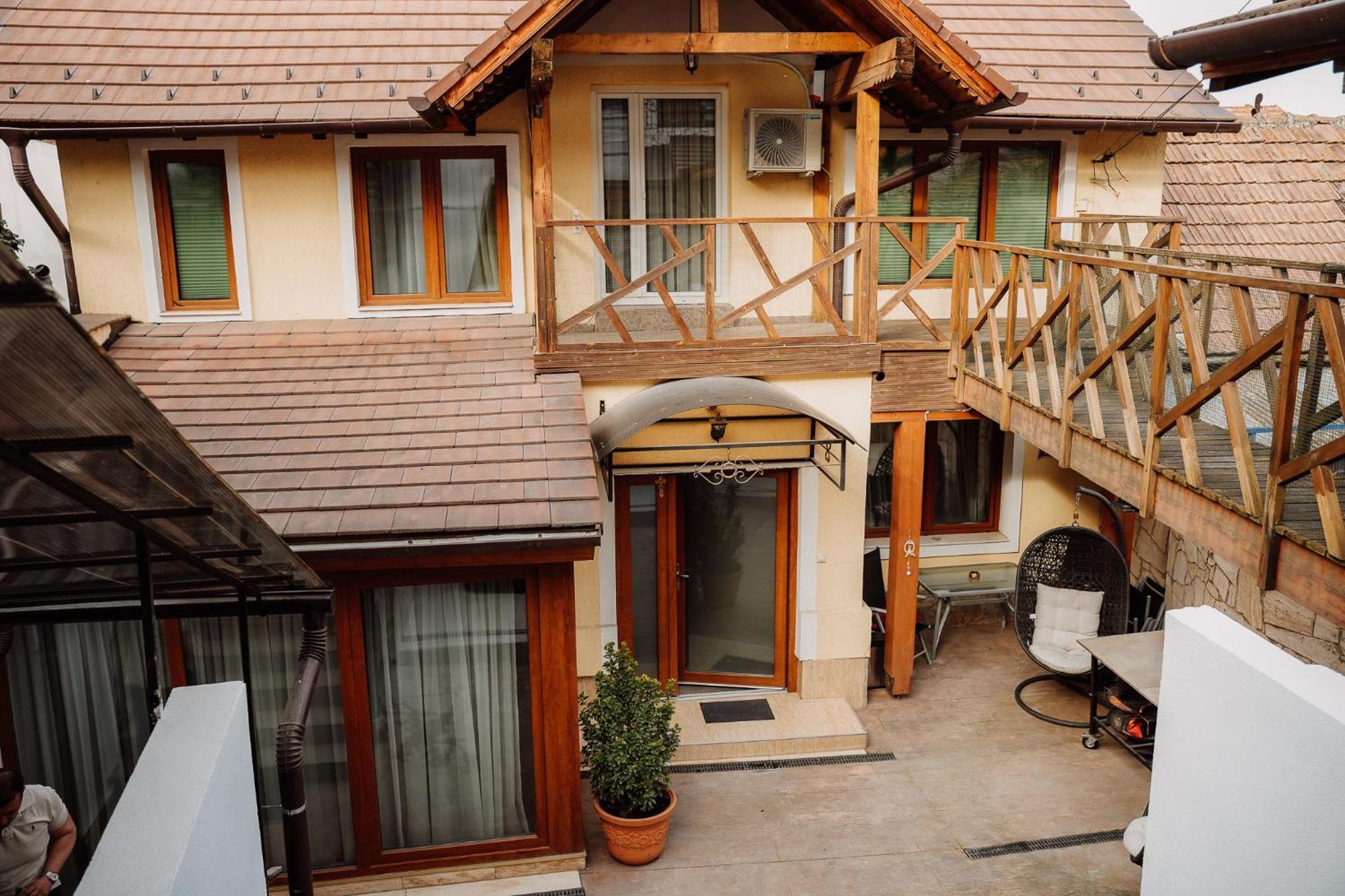 Real Home 1 Sibiu Exterior foto